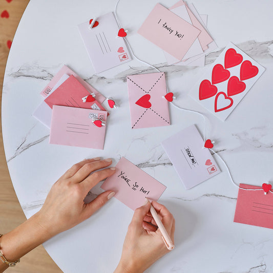 Valentines Love Note Bunting